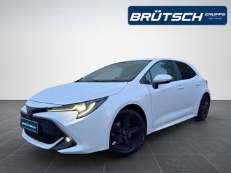 toyota corolla 1.2t team d ahk / bi-led / smart-connect
