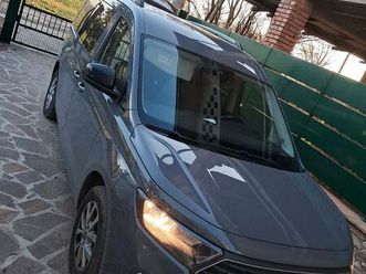 ford tourneo connect titanium 2023 awd 7 posti