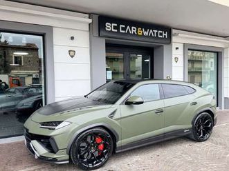 4.0 v8 performante full carbon