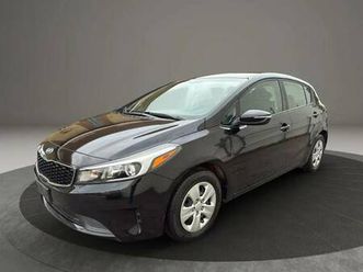 2017 kia forte5 lx hatchback 4d ez-financing!