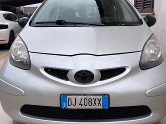 toyota aygo 1.0 benzina