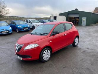 2013 chrysler ypsilon 1.2 s 5dr hatchback petrol manual