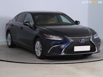 lexus es es 300h, za 24 400 €