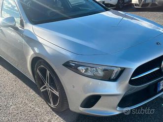 mercedes a180d sport pack night