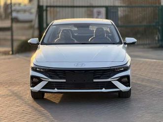 hyundai elantra comfort 1.5l petrol 2025 export price @ 46,000 aed