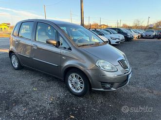 lancia musa 1.4 16v euro 5 poltrona frau