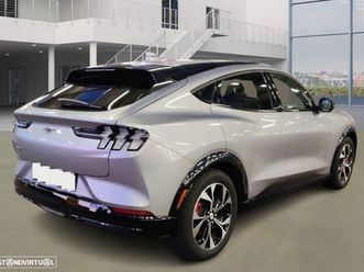 ford mustang mach-e 75.7 kwh premium awd