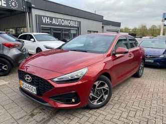 fastback*navi&pdcvo&hi&kamera*led sw*winterp*s-key