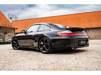 911 carrera 4s coupe / manual / sunroof / bose
