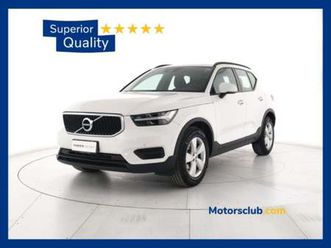 volvo xc40 t2 geartronic momentum core del 2021 usata a modena