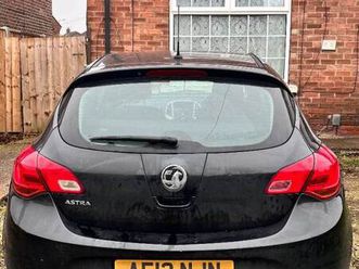 ◊ 2013 vauxhall astra – mot fail – drives well – £950 ono
