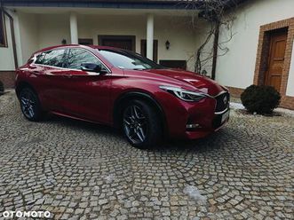 infiniti q30 1.6t business executive 7dct