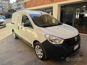 dacia dokker 1.6 8v gpl furgone coibentato