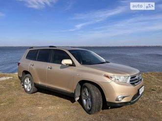 toyota highlander 2011