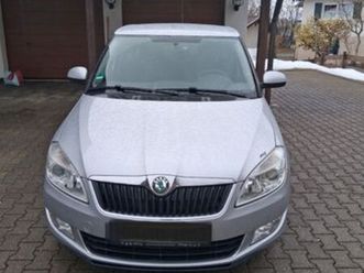 skoda fabia combi ambiente | unfallfrei | ahk | 8-fach