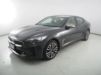 kia stinger - stinger 2.2 crdi gt line awd 200cv a