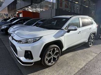 suzuki across 2,5 phev e-four flash cvt