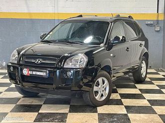 hyundai tucson 2.0 crdi / boite automatique / toit ouvrant / 136ch / diesel
