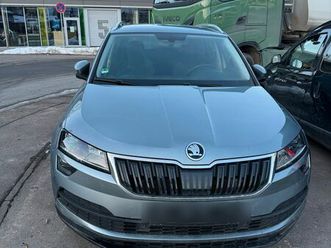 skoda karoq led, 8-fach bereift ahk schwenkbar