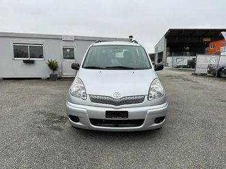 yaris verso 1.3 linea sol