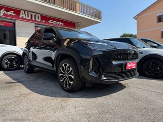 yaris cross 1.5 hyb. 5p. e-cvt awd trend