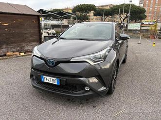 c-hr hybrid tenuta bene, poco kilometraggio