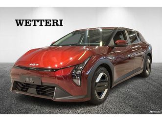 earth fwd 81,4kwh 204hv premium 5d