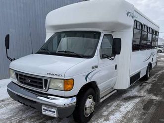 2007 ford econoline shuttle bus