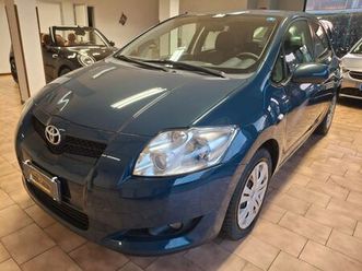 toyota auris 5p 1.4 d-4d*neopatentati
