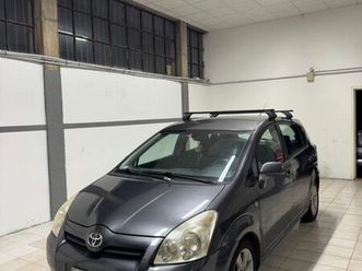 toyota corolla verso 2.2 16v d-4d d-cat