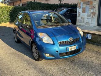 toyota yaris 1.3 5 porte sol