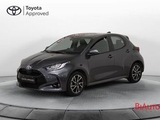 toyota yaris hybrid trend my22