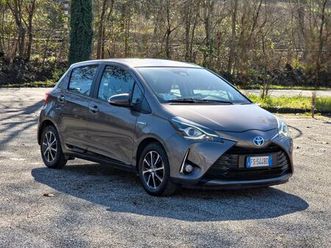 toyota yaris 1.5 hybrid 5 porte business 2018-e6 automatico neo
