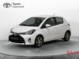 toyota yaris 1.5 hybrid active