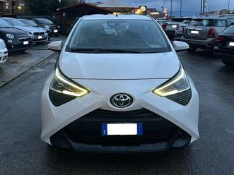 toyota aygo connect 1.0 vvt-i 72 cv 5 porte x-cool