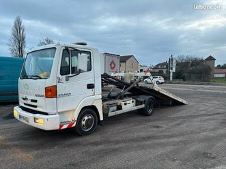 nissan atleon 3.0 td 125 dépanneuse -3.5t
