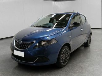 lancia ypsilon 1.0 firefly hybrid silver plus s&s 70cv