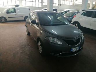 lancia ypsilon 1.2 69 cv ecoshic gpl gold ok neop.