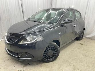 lancia ypsilon hybrid pronta consegna senza obbligo di finanziamento