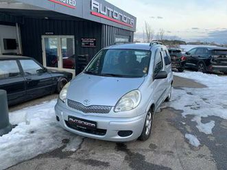 brugt toyota yaris verso 1,5 luna komfort til salg