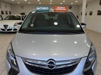 opel zafira tourer 1.6 cosmo 7 posti