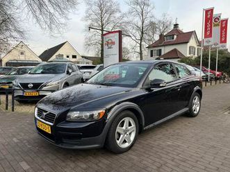 volvo c30 - 1.6 advantage / schuifdak / airco / stoelverw. / elek. ramen / 16'' lmv