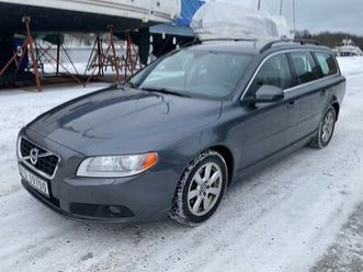 eu ok til 12.02.28. servicehefte. nylig utført service