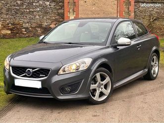 volvo c30 d3 150 r-design (5 cylindres) 86000 km