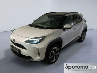 toyota yaris cross 1.5h (116 cv) e-cvt lounge