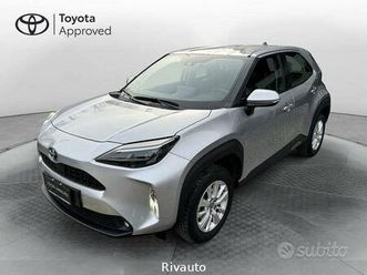 toyota yaris cross 1.5h (116 cv) e-cvt active