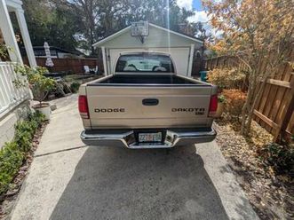 2004 dodge dakota