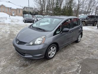 2011 honda fit dx-a