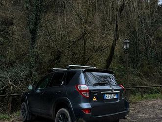 toyota rav4 crossover executive