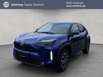 yaris cross team d, led, carplay, keyless, allw.